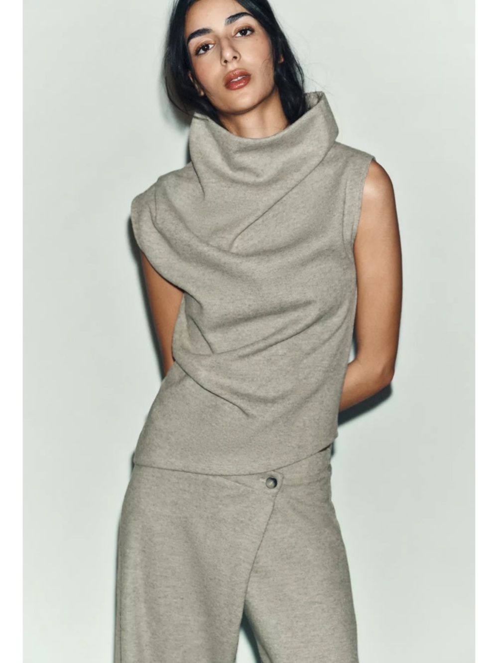 ZARA SLEEVELESS TOP - Picture 2 of 8